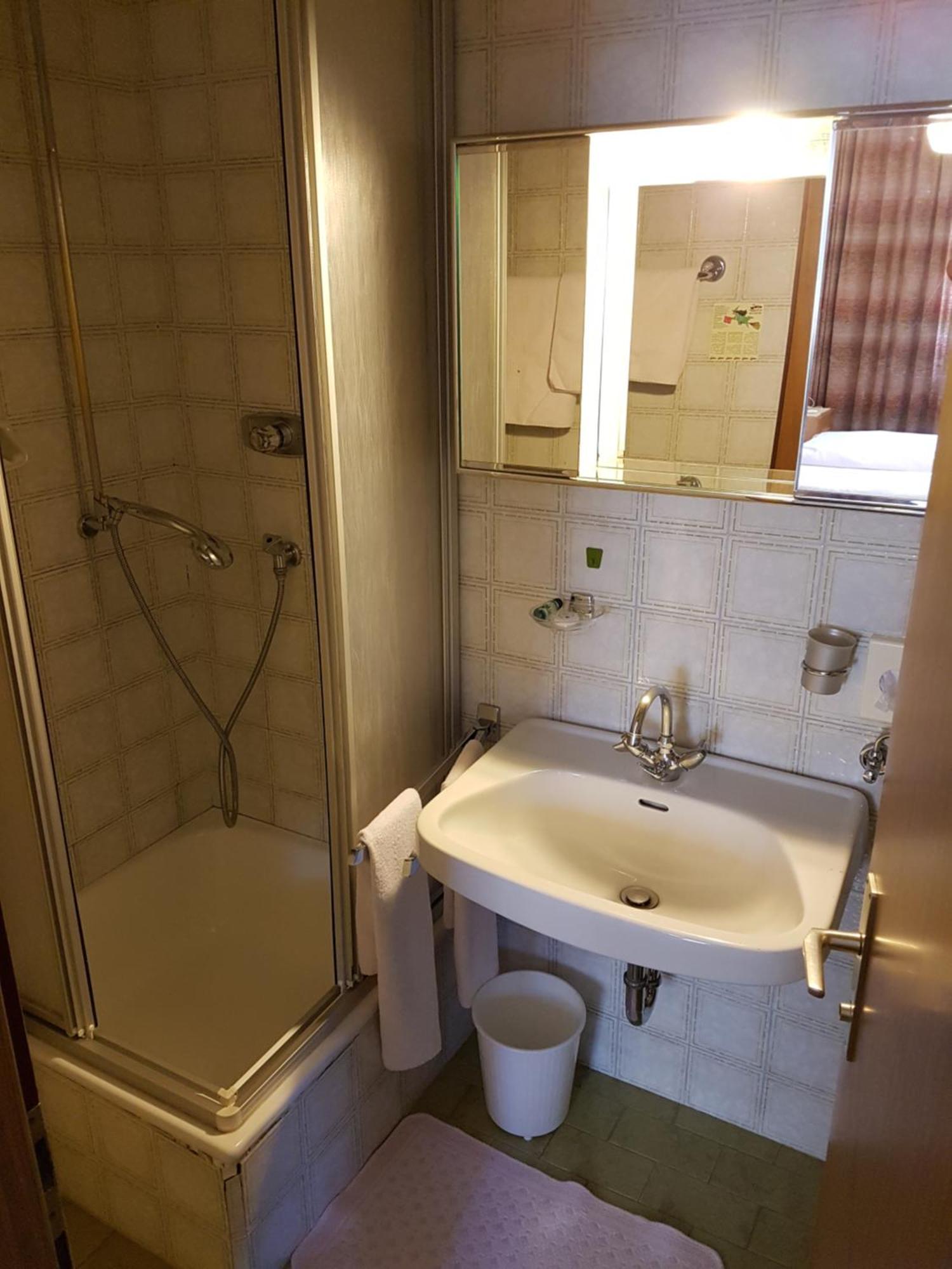 Hotel Garni Doris Kastelruth Zimmer foto