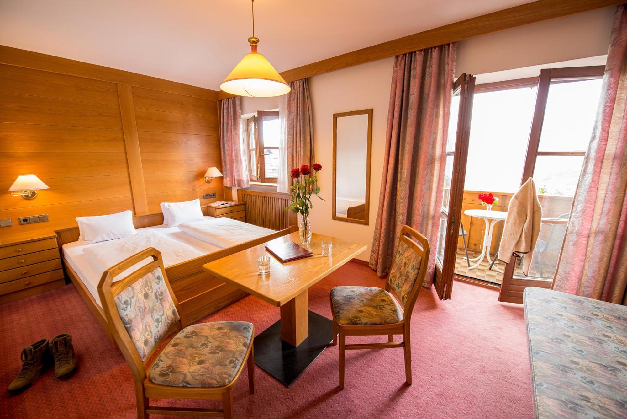 Hotel Garni Doris Kastelruth Zimmer foto
